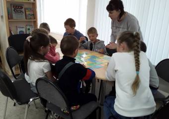 «Ярмарка народных игр» в Детской Библиотеке Горнозаводска.